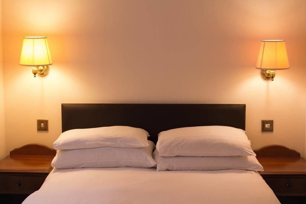 Abbey Lodge Hotel High Wycombe Ngoại thất bức ảnh
